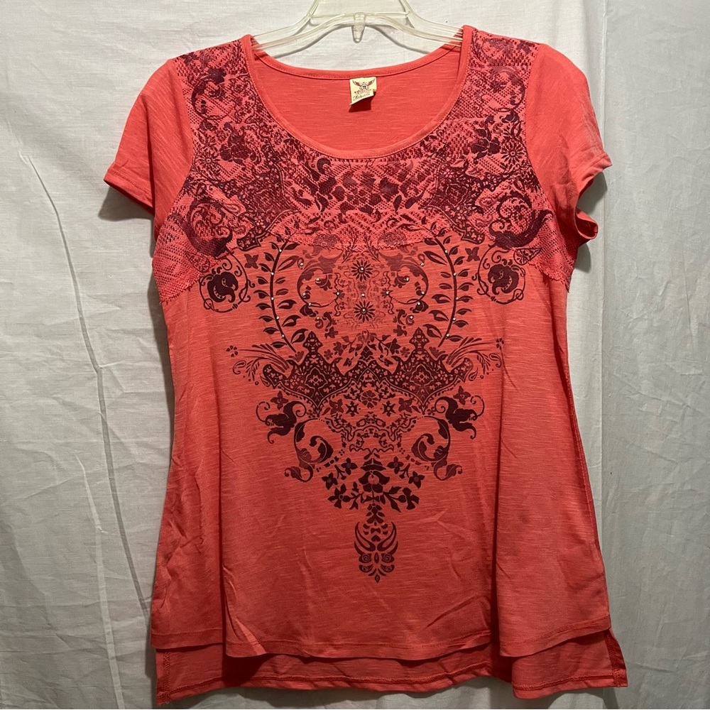 Coral tee shirt 🟦
